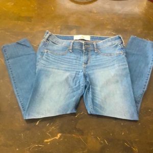 Hollister low rise juniors jeans 7R